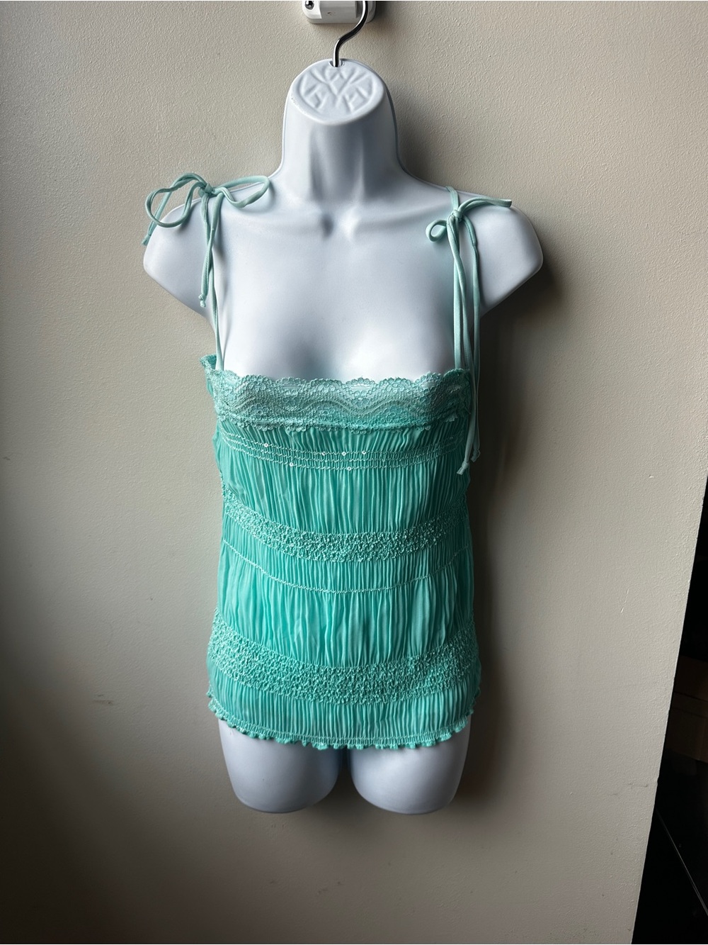 VTG Y2K Aqua Lace Ruched Cami Top Tie Shoulder Smocked Fairy Coquette Seafoam